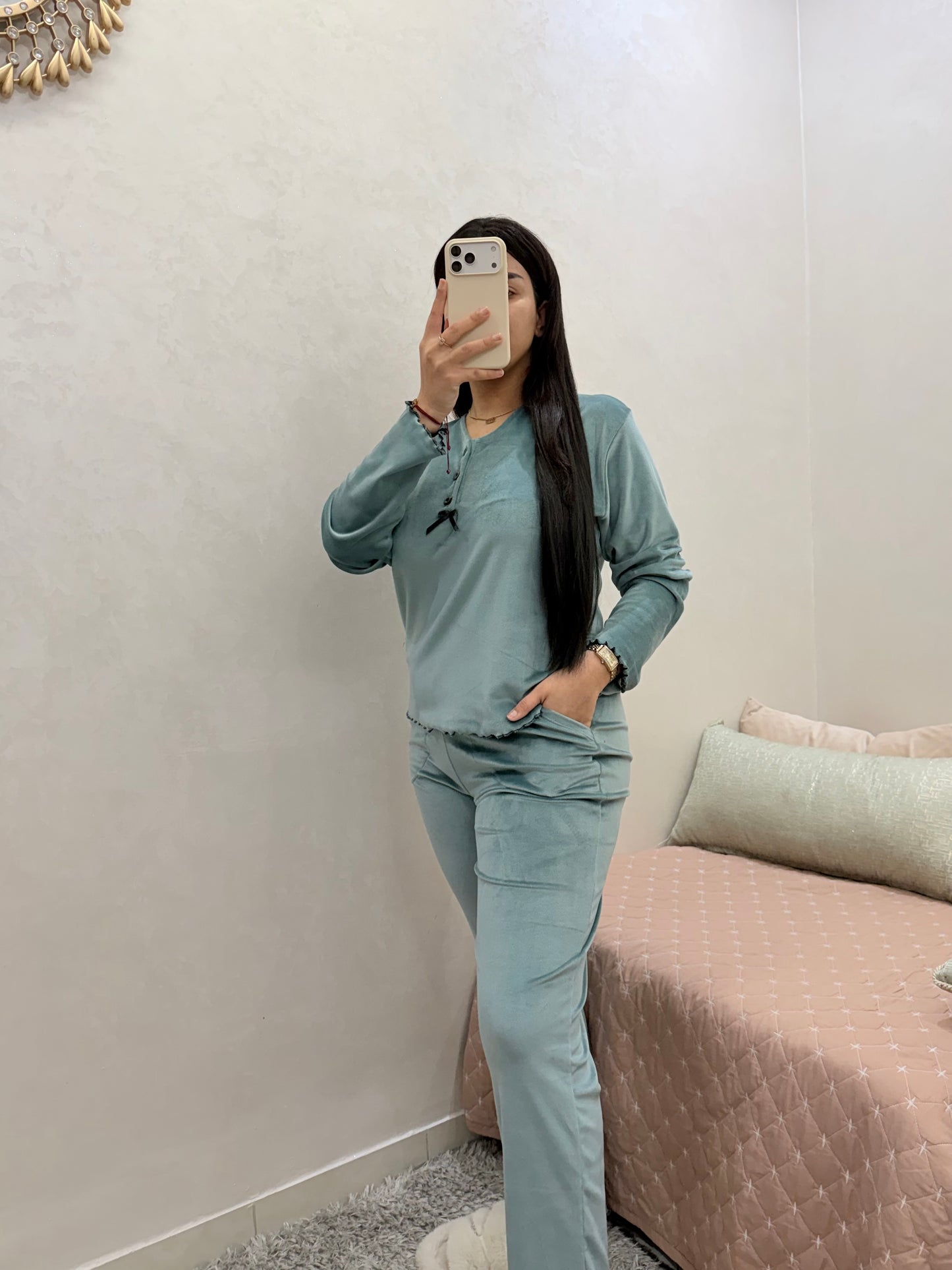 بيجاما موبرا نصف الموسم