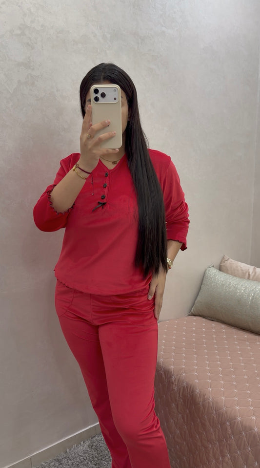 بيجاما موبرا نصف الموسم